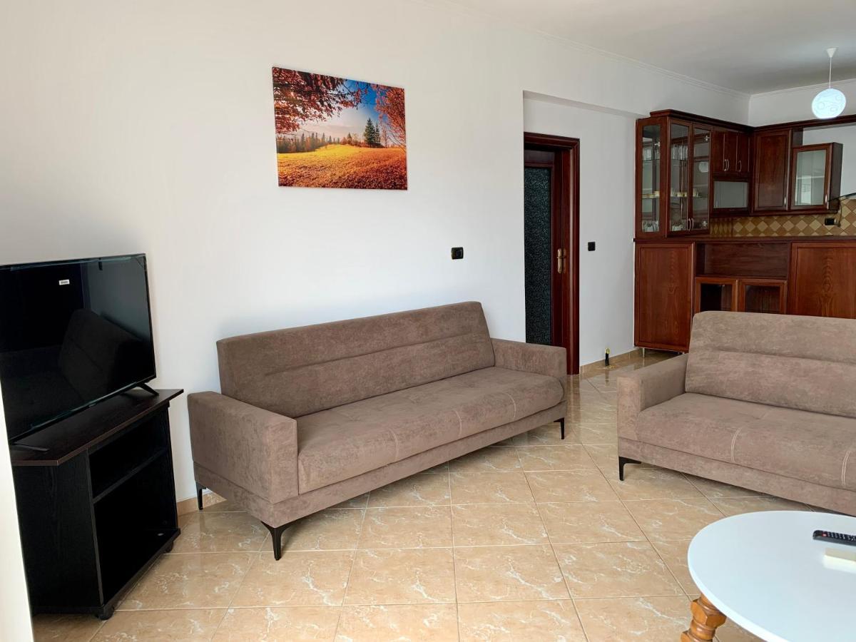 Bardhi Apts Sarande